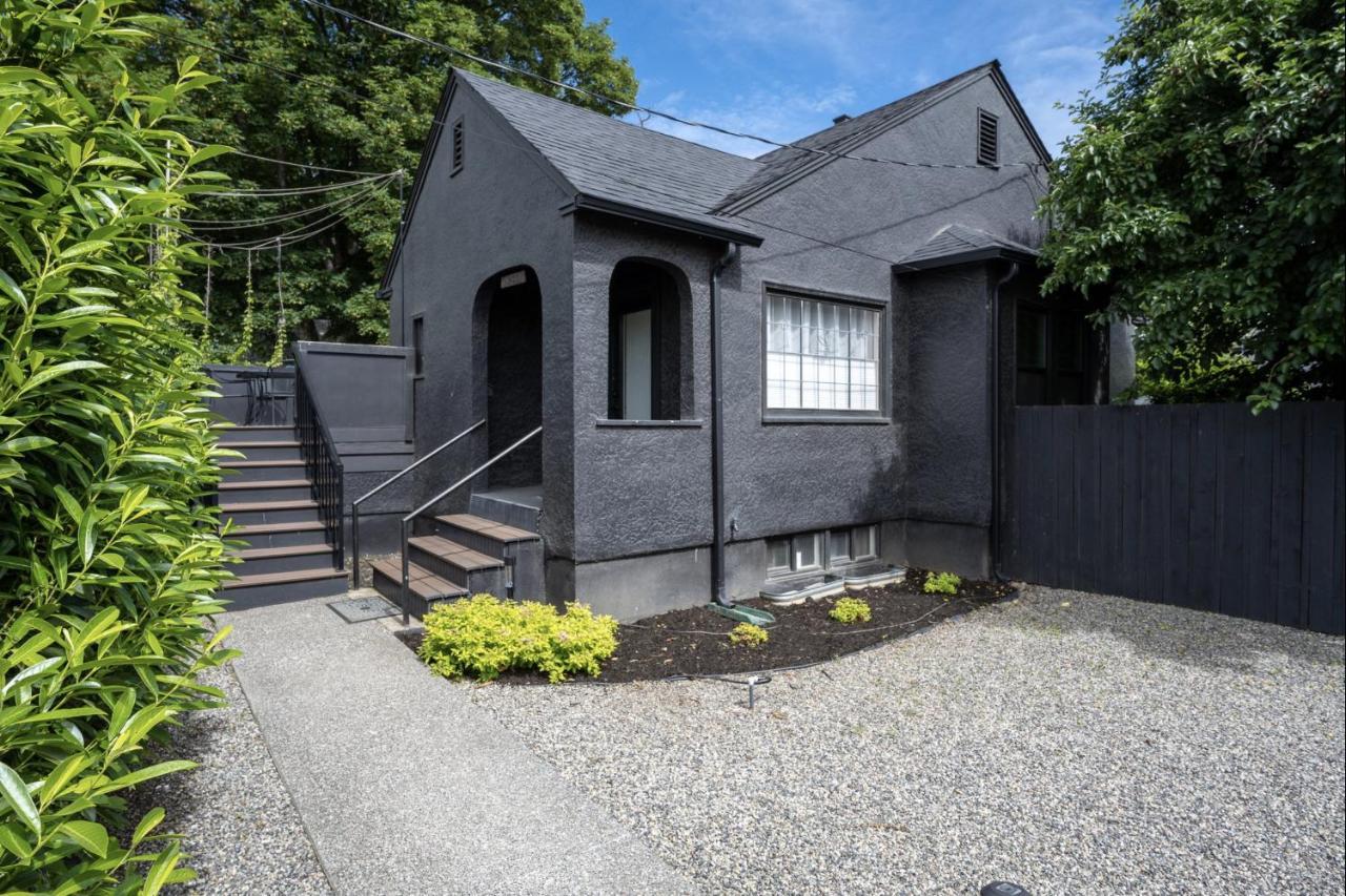The Wesley Walla Walla Exterior photo
